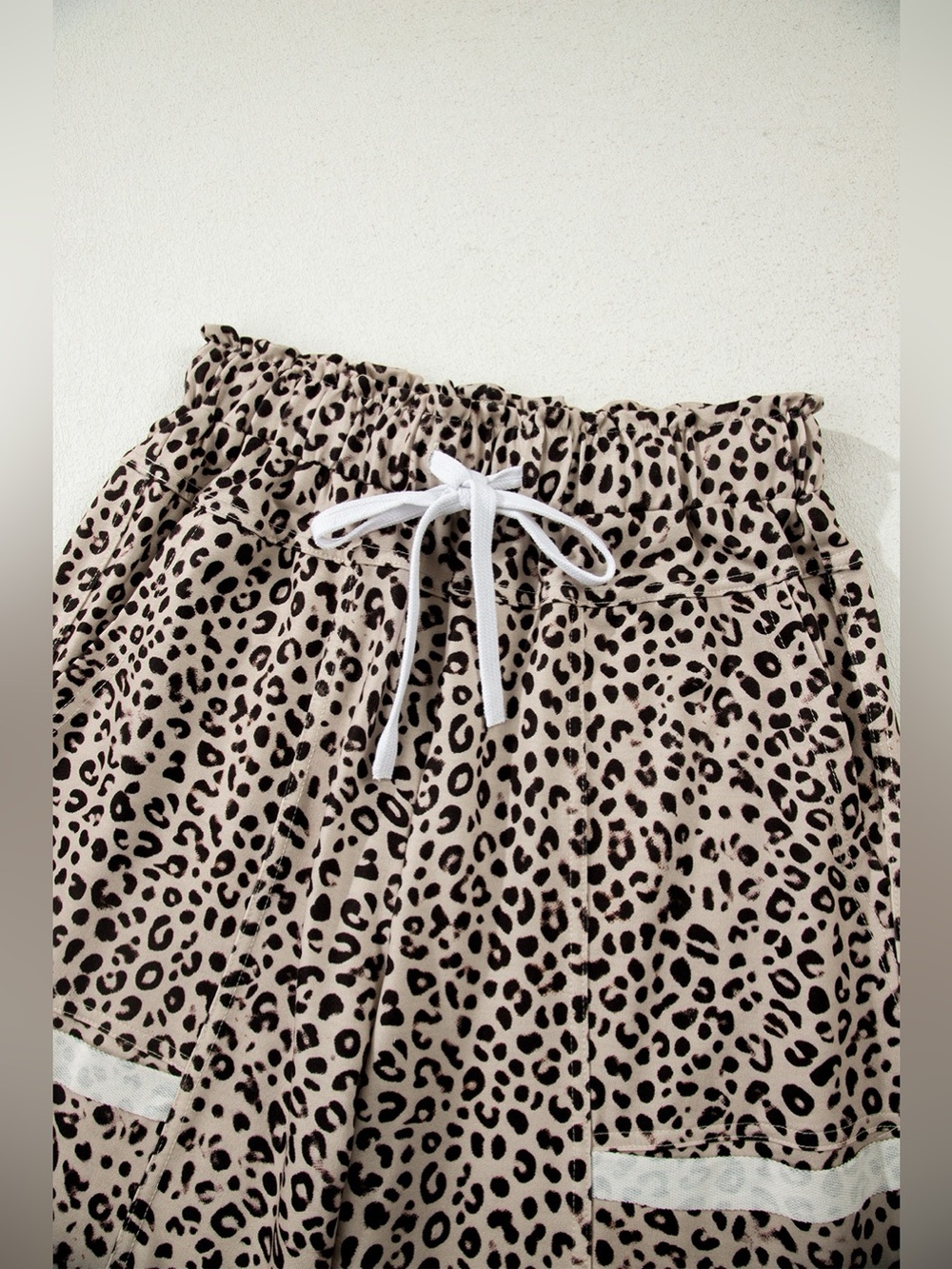 Leopard Print Wide-Leg Pants with Drawstring - Picture 9 of 15